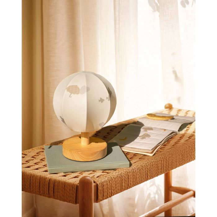 Moonboon Nattlampe, Leaf