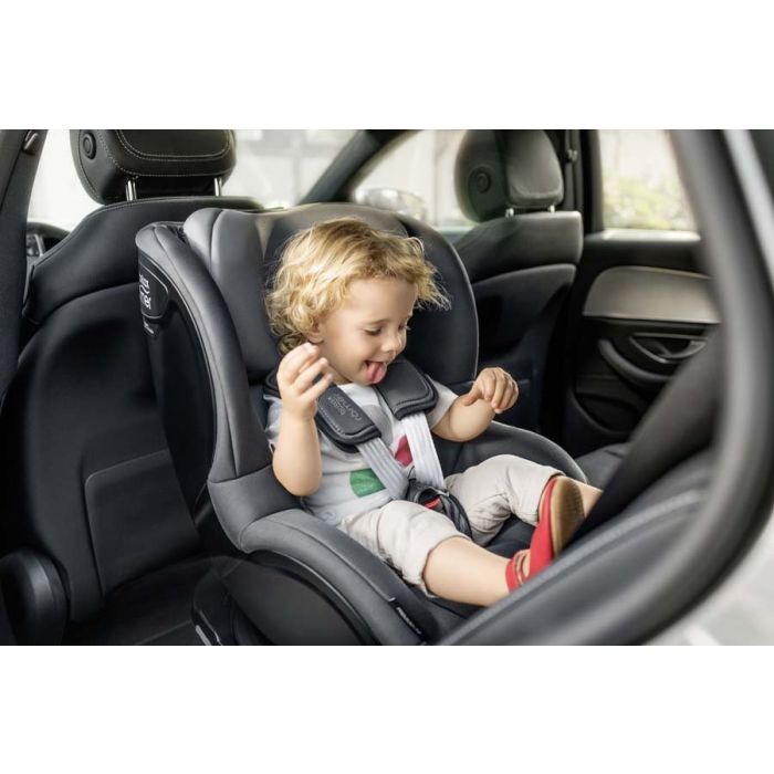 Britax Dualfix M i-size cosmos black, 61-105 cm