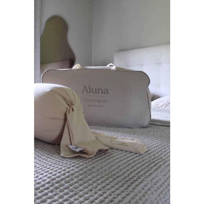 Aluna Gravidpute, Cozy Beige