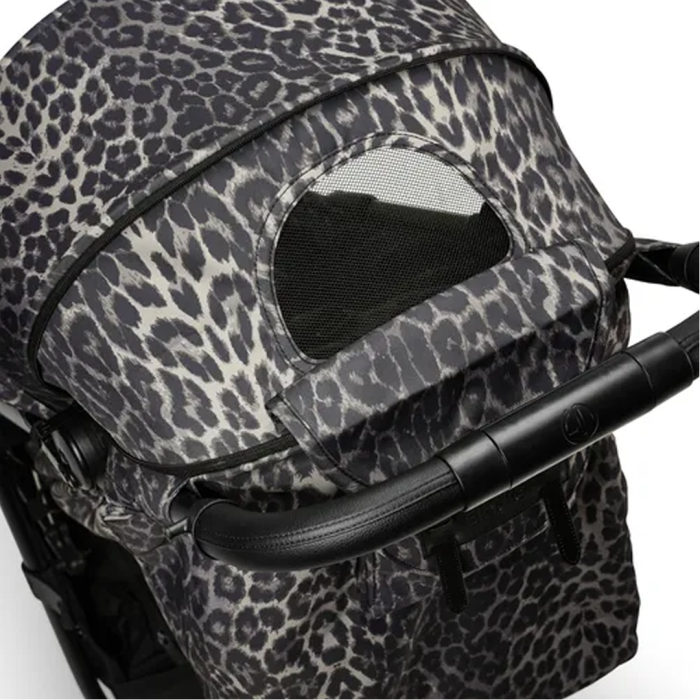 Elodie Vogn MONDO, Le Leopard
