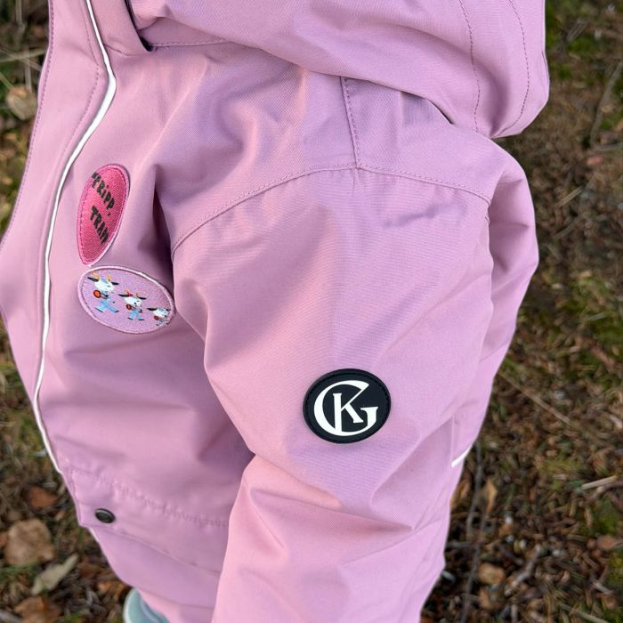 Bukkene Vinterdress, Gullkorn Design, Tåkerosa
