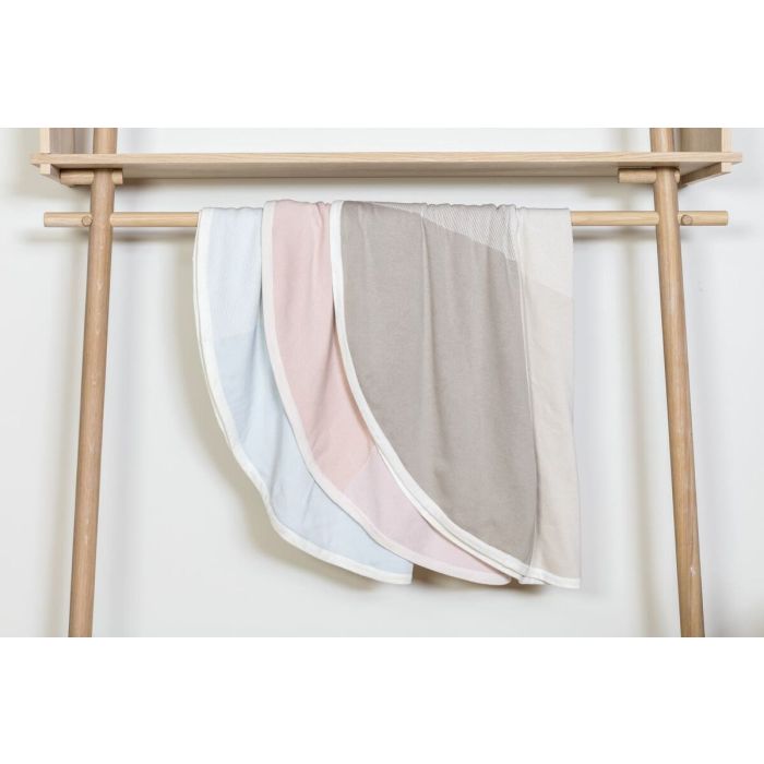 Stokke® pledd i bomullsstrikk, beige