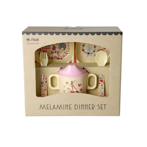 Babyservise i gaveeske, Rosa karnevalmotiv, Rice