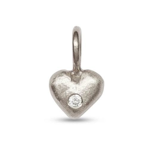 Lille Pernille anheng i hvitt gull med diamant, Arven, Dåpsgave