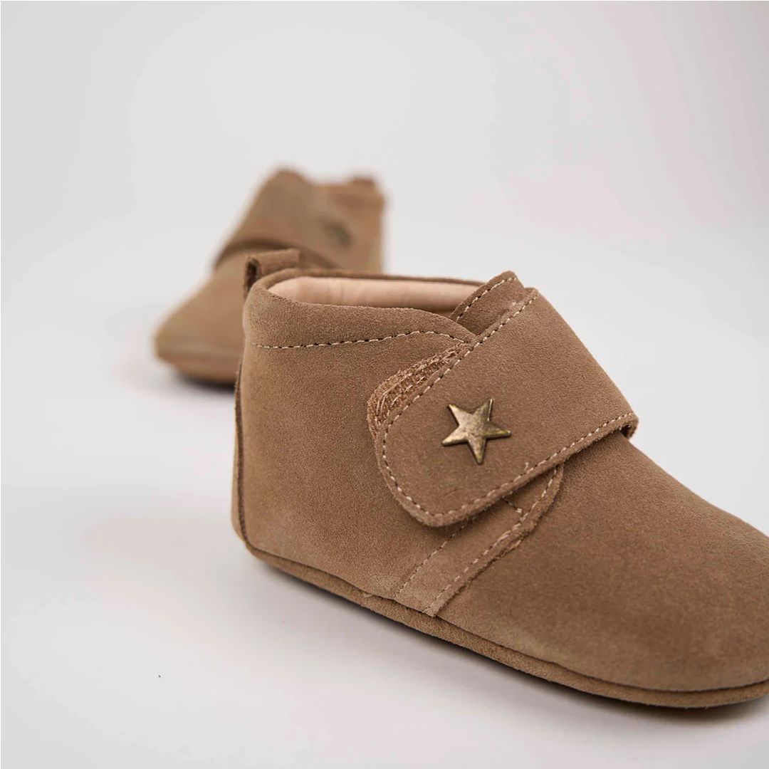Skinntøfler, Bisgaard, Camel