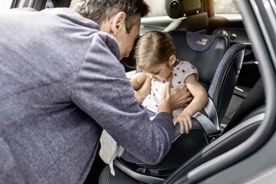 Britax Dualfix M i-size cosmos black, 61-105 cm