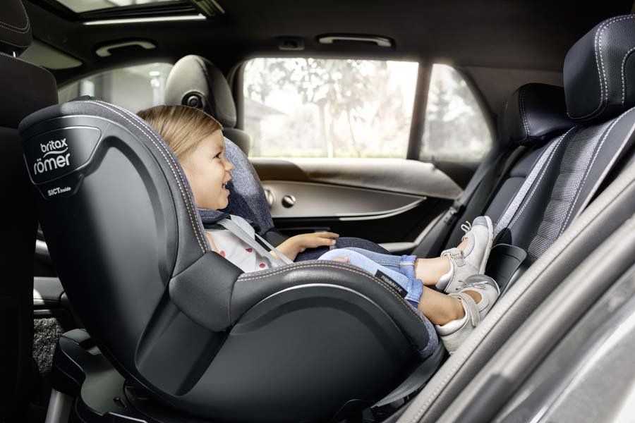 Britax Dualfix M i-size cosmos black, 61-105 cm