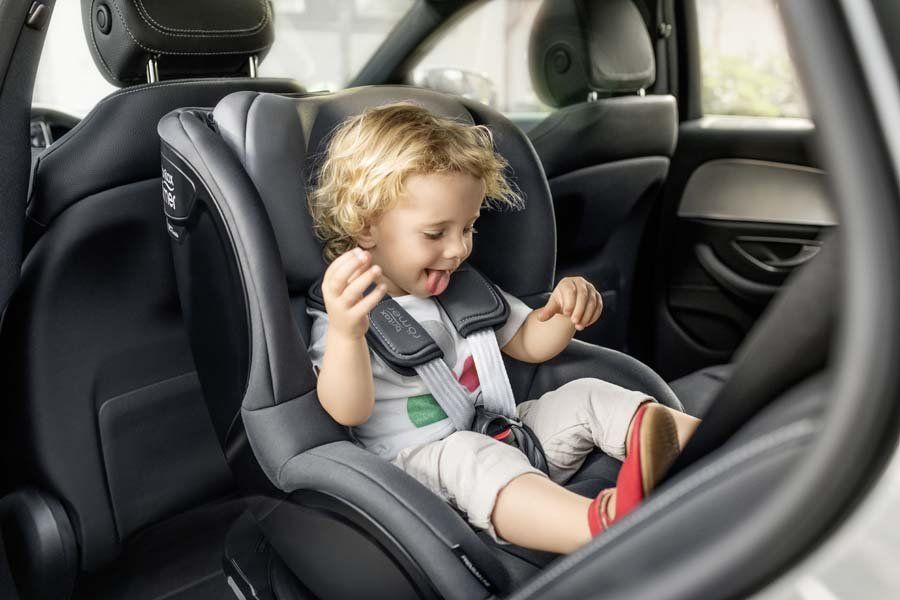 Britax Dualfix M i-size cosmos black, 61-105 cm