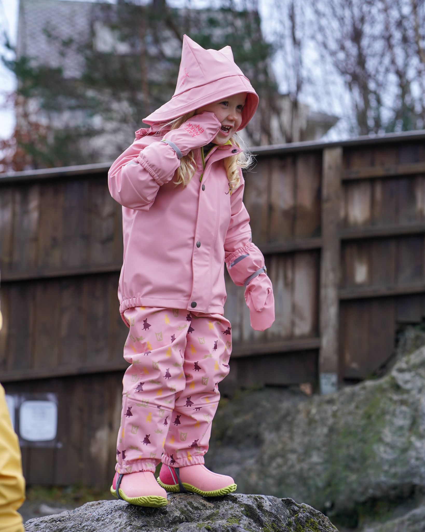 Kattnakken Regnsett Plask, Rosa Krystall