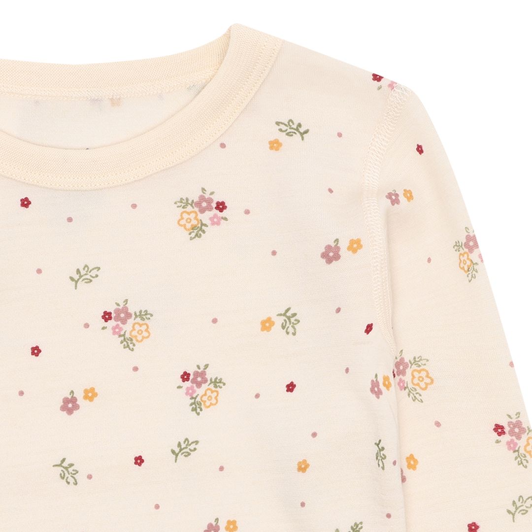 Genser, Hust&Claire, Merinoull, Awo Flora, Off White