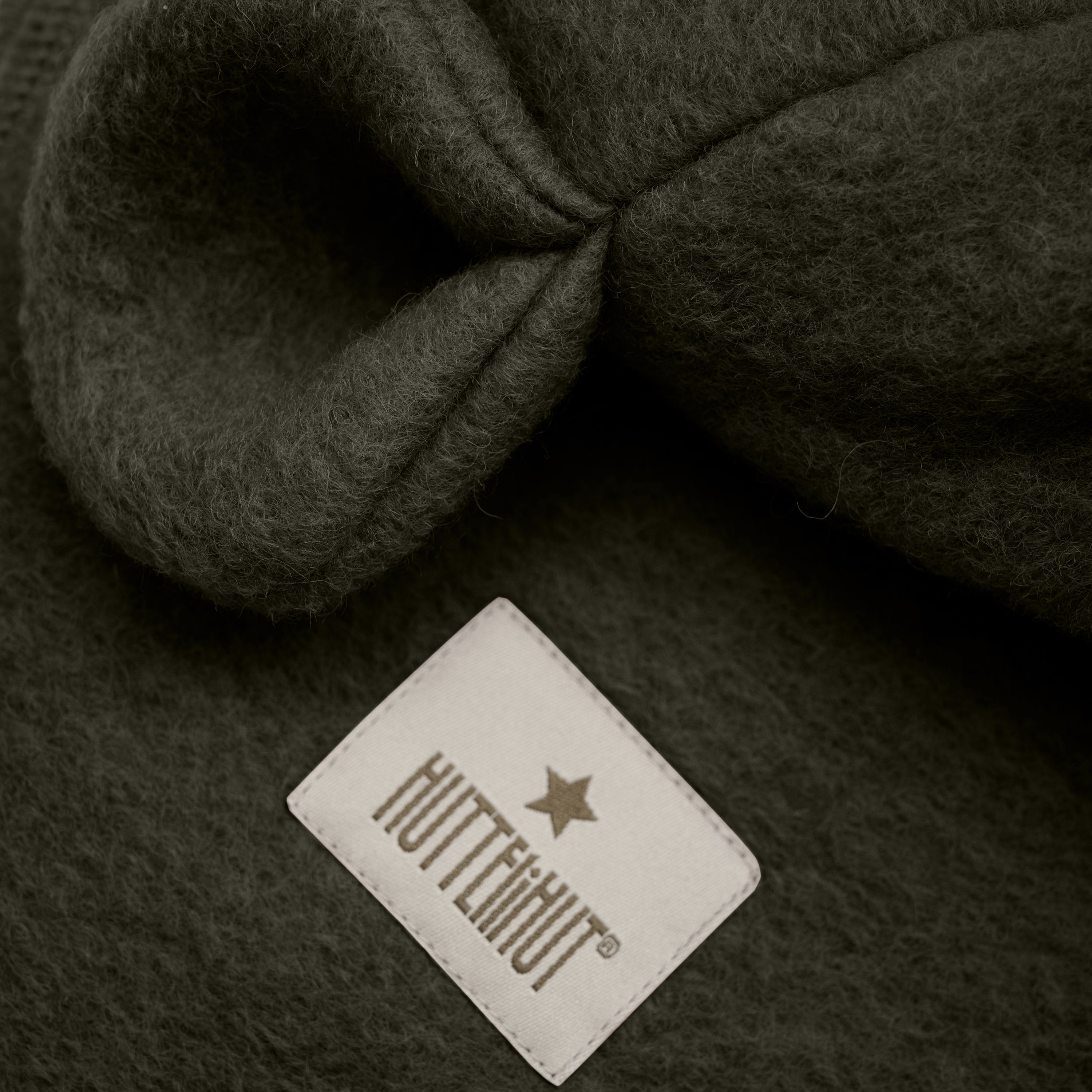 Balaclava Wool, Huttelihut, Ears, Rosin