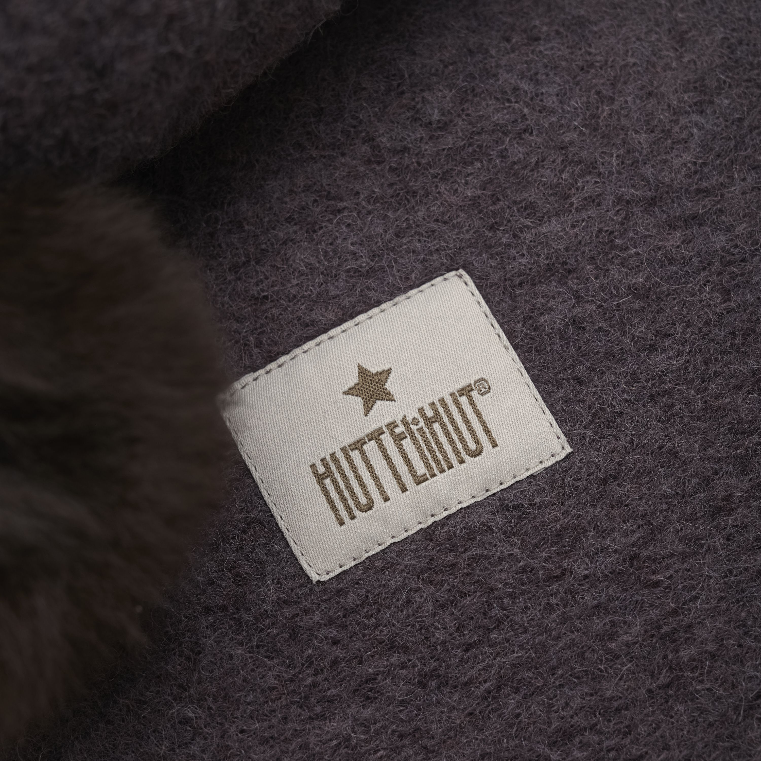 Balaclava, Huttelihut, Wool, PomPoms, Raisin