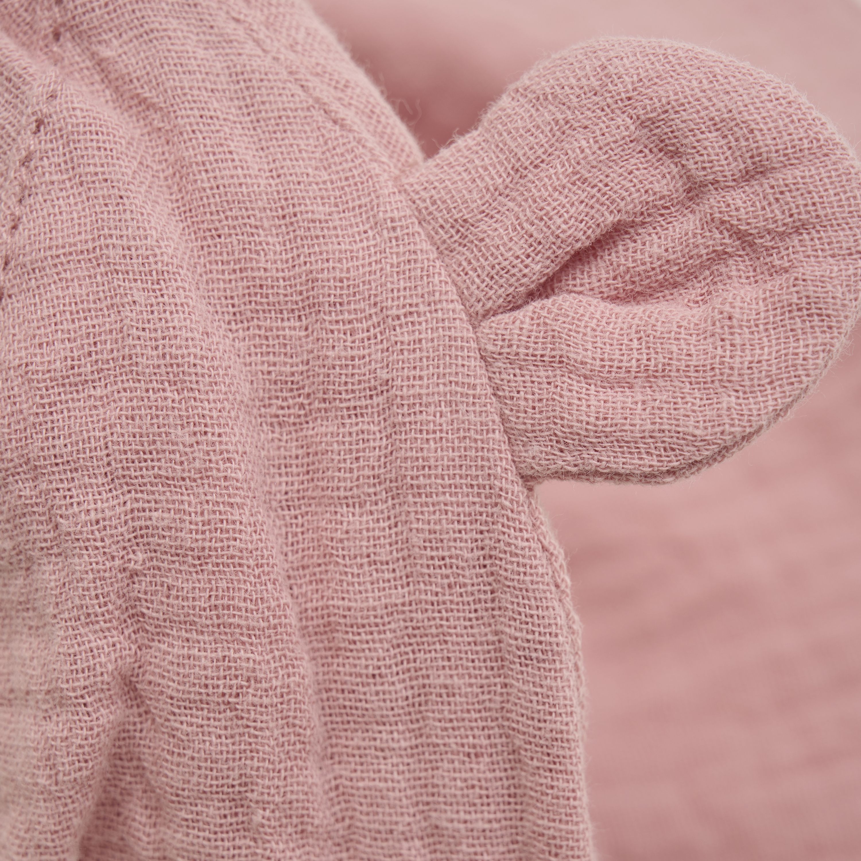 Sommerlue, Huttelihut, Muslin, Ears, Ash Rose