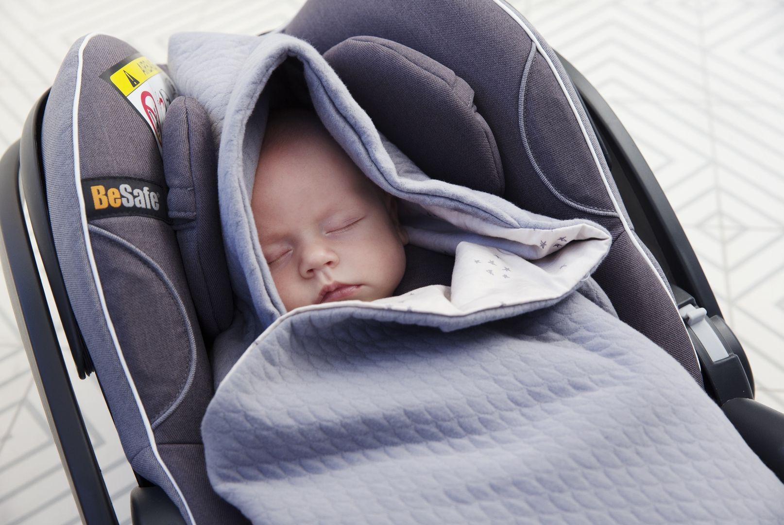 Voksi Baby Wrap Babyteppe, Star Light Grey