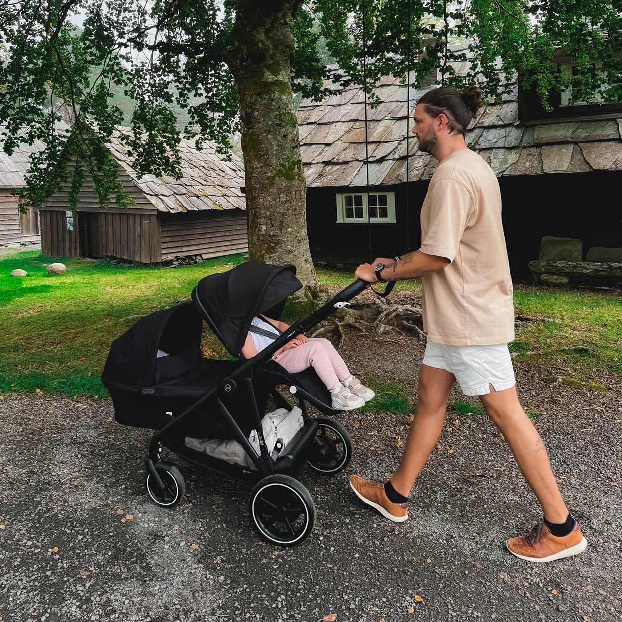 Cybex eGazelle S, Moss Green Khaki, 2 x sittedeler, Komplett barnevogn