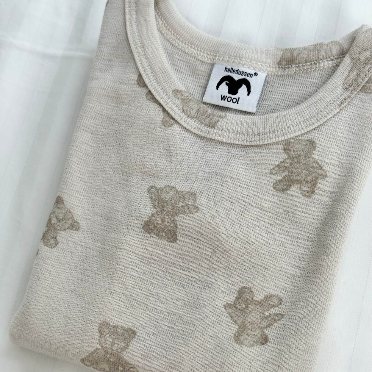 Helledussen Heldress Ull, Teddy