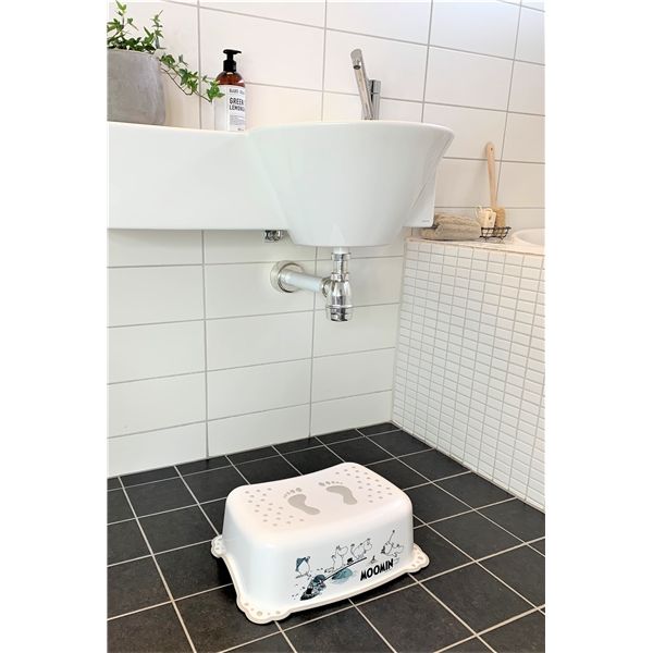 Skammel, Rätt Start, Mummi