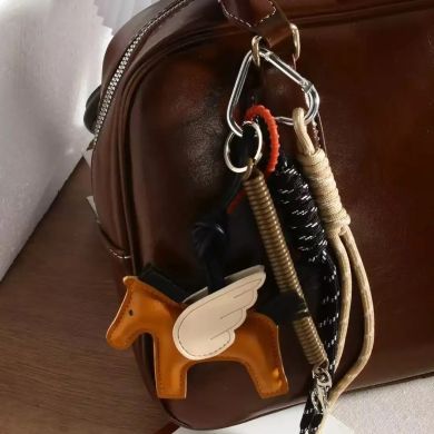 Bag Charm, Tinkafu, Brun Pegasus m/Vinger